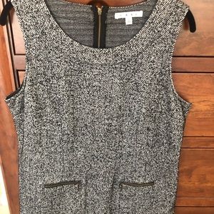 CaBi Sleeveless woven top - LG